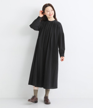 切替ギャザーワンピース(ブラック-ONESIZE)