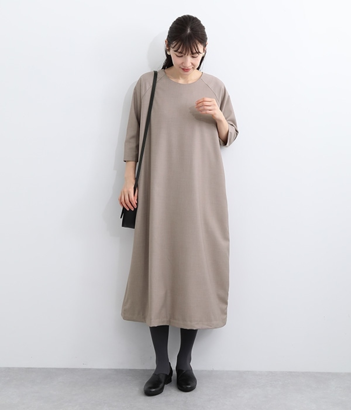 ラグラン袖ワンピース(グレージュ-ONESIZE)