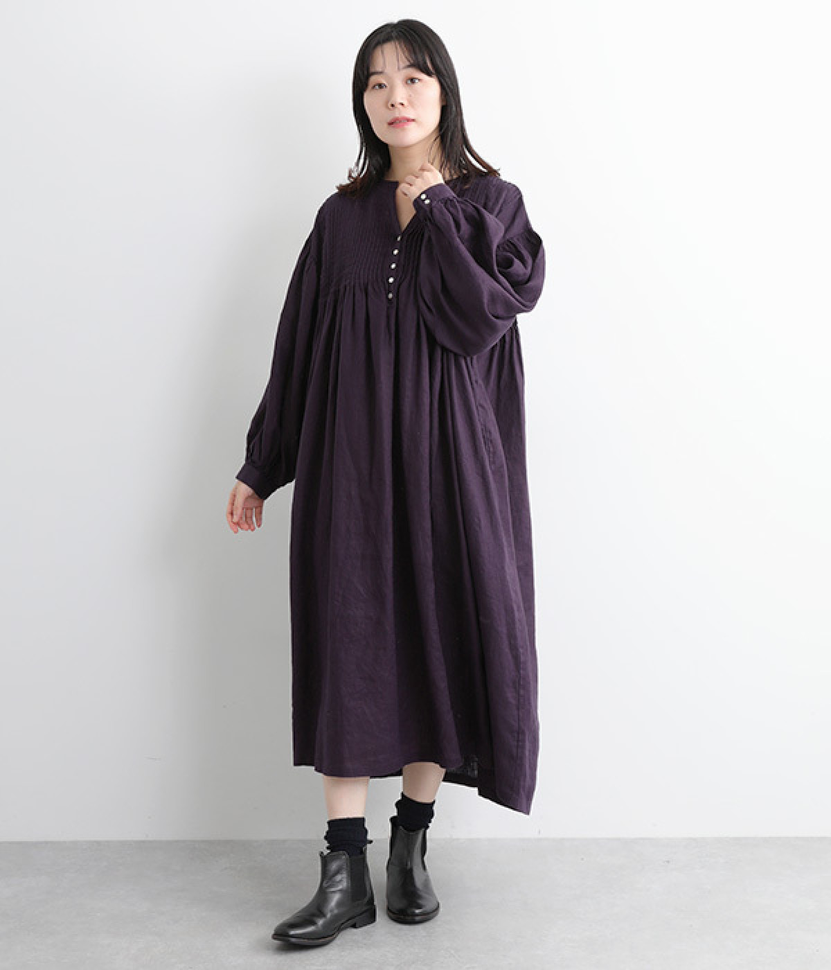 ピンタックワンピース