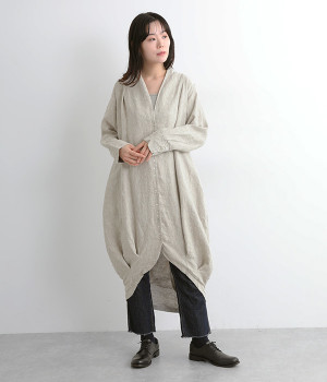 9番手リネン　多ボタンコクーンワンピース