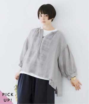 リネンシャンブレー　多ボタンふんわりブラウス