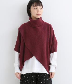 ソフトウールニットハイネックポンチョ（レッド・F）