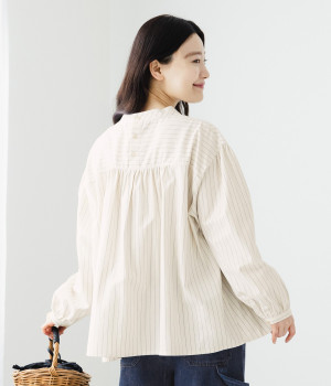 コットン平織り微起毛プルオーバーシャツ(アイボリー×ネイビー-L)