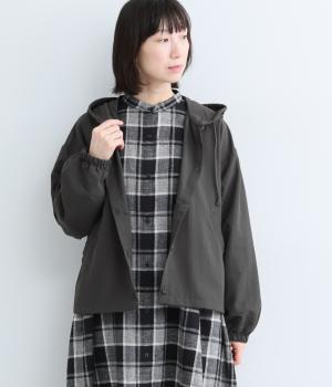 気温になじむひだまりパーカー(スミクロ-L)
