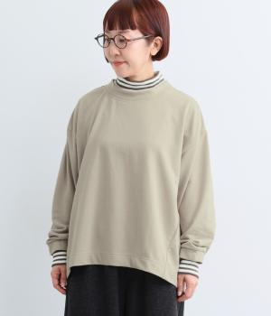 重ね着気分のゆったり長袖Tシャツ