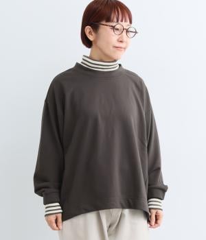重ね着気分のゆったり長袖Tシャツ（スミクロ・L）