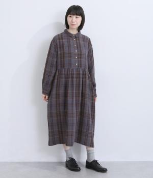 こっくりチェックのふんわりガーゼワンピース(ネイビー系-L)