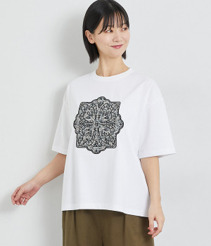 プレーティング天竺LIBERTY刺繍Tシャツ(オフホワイト-ONESIZE)