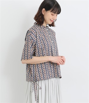 LIBERTYタナローンウエストドロストフリル襟5分袖プルオーバーブラウス(ネイビー×PaulyParrotBlotch-ONESIZE)