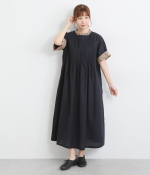コットンリネン細ピンタックLIBERTフリルワンピース(ネイビー×Chive-ONESIZE)