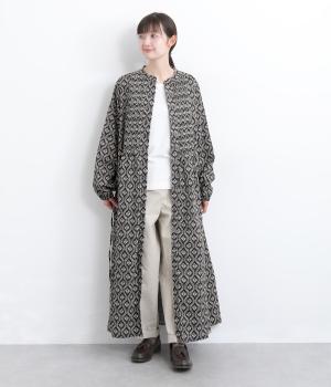 コットンツタ柄細ピンタックウエストドロストワンピース(チャコール-F)