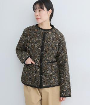 LIBERTYコーデュロイキルティングノーカラージャケット(ブラック/AnimalForest-F)