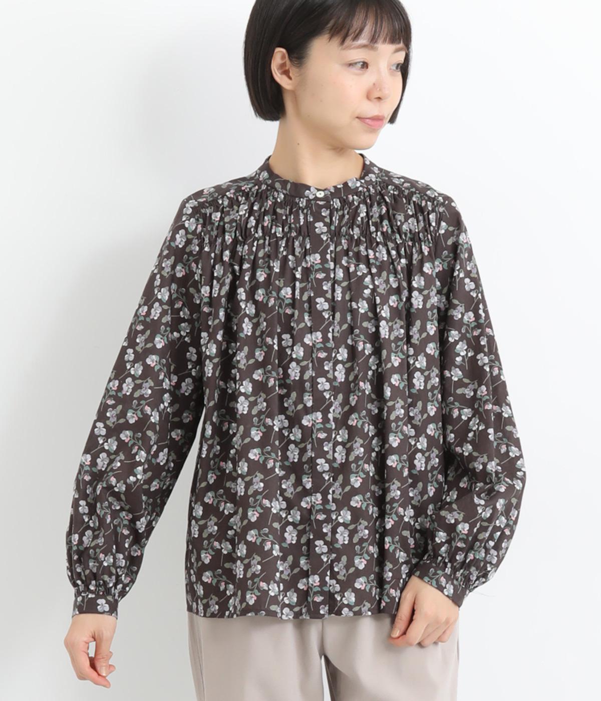 LIBERTYタナローン胸シャーリングブラウス(ブラック×PansyScatter-F)