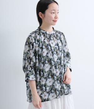 リバティシルフローンギャザー6分袖ブラウス