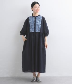 コットンリネンリバティビブヨーク7分袖ワンピース(ネイビー-F)