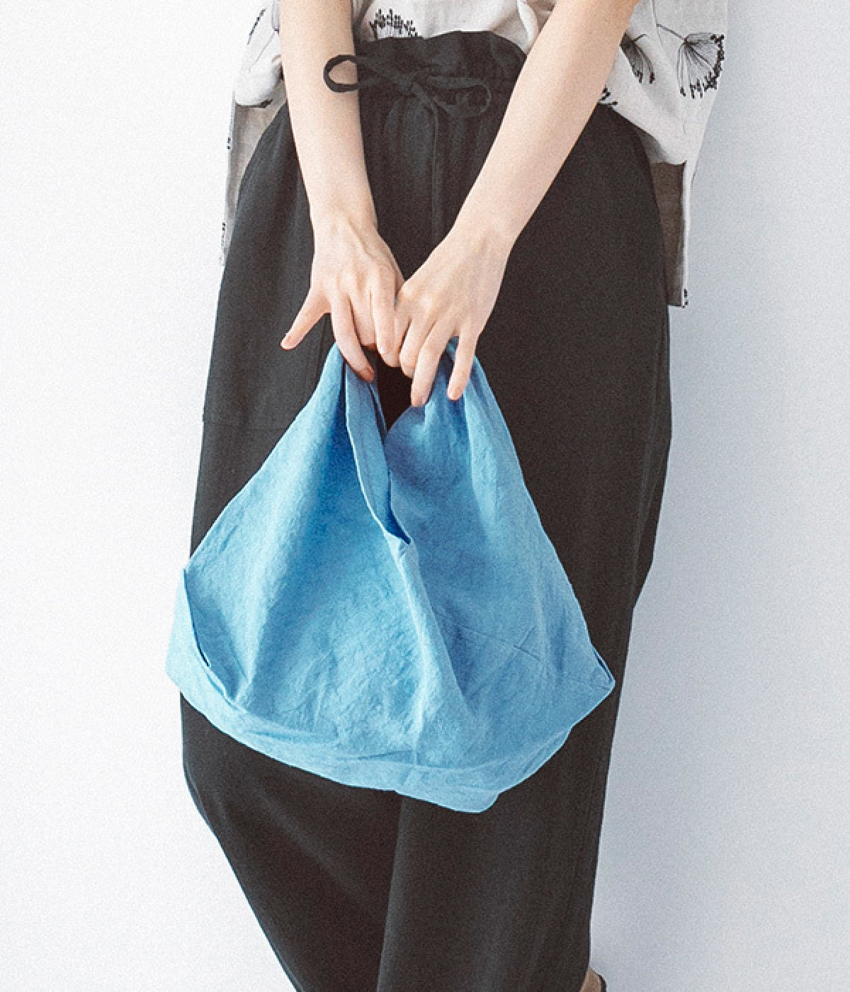 天日干しリネンふろしきバッグ(ライトブルー-ONESIZE)