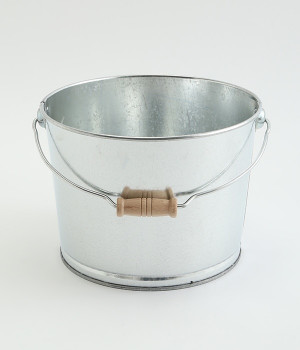 木手工事用バケツ