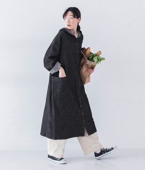 コットンリネンデニム　フード付きコートワンピース(ブラック-ONESIZE)