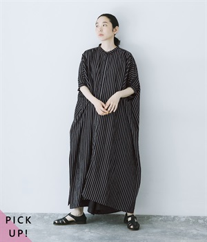 ドルマンギャザーストライプワンピース(ブラック-ONESIZE)