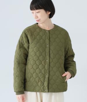 中綿キルト裾ギャザーノーカラーブルゾン(カーキ-ONESIZE)