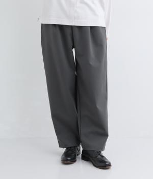 ストレッチポンチタックテーパードパンツ(チャコール-F)