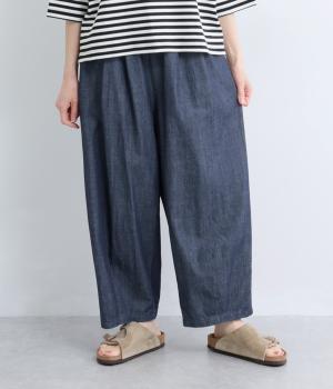 ライトデニム　タックコクーンパンツ