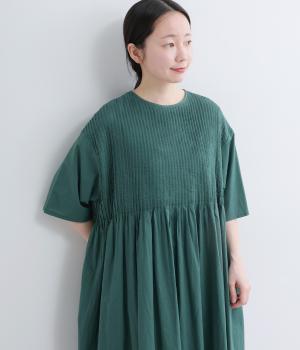 ソフトローン　ピンタックワンピース