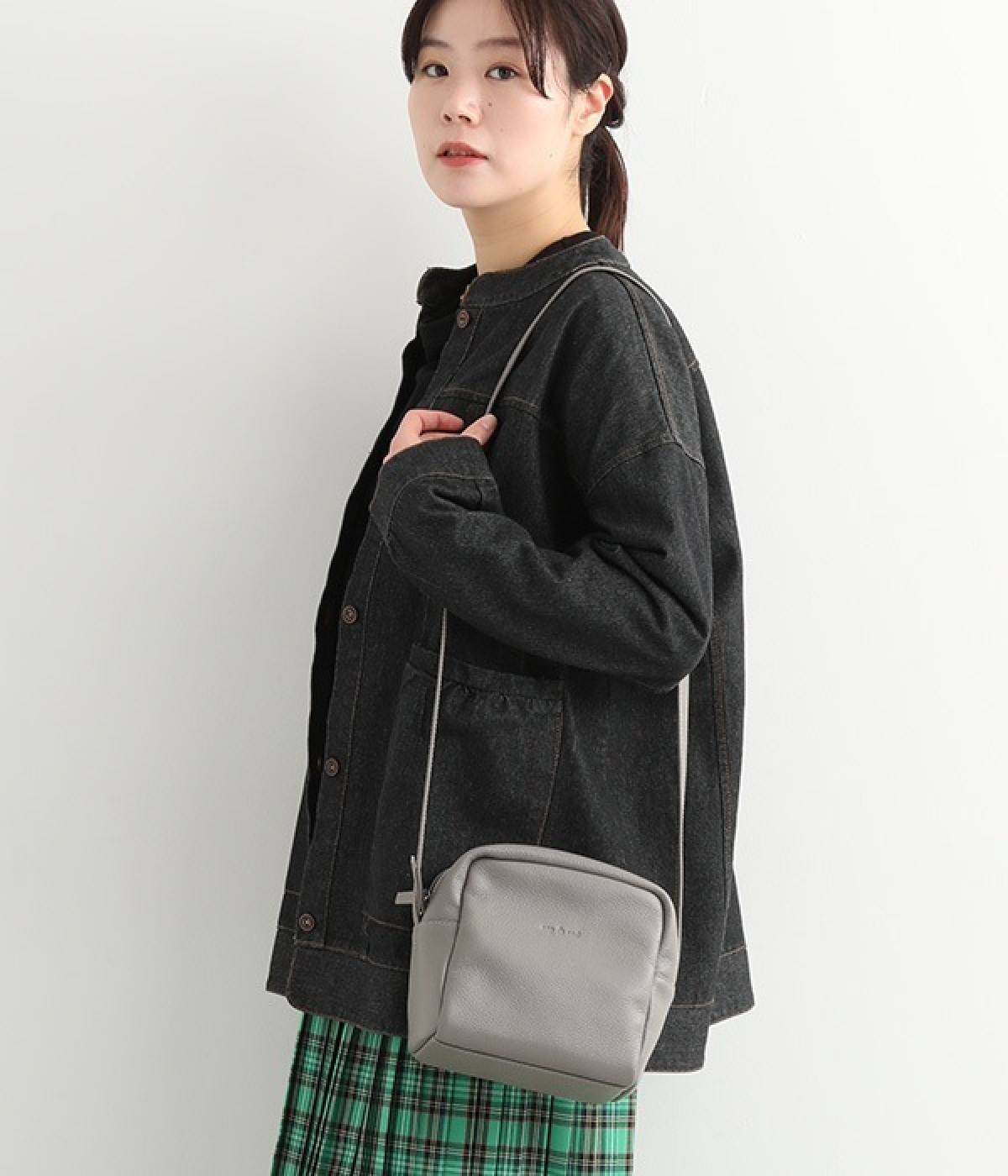 スクエアレザーポシェット(グレー-ONESIZE)