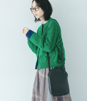 ラウンドショルダーバッグ(ブラック-ONESIZE)