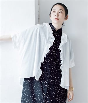 ローンフリルブラウス(オフホワイト-ONESIZE)