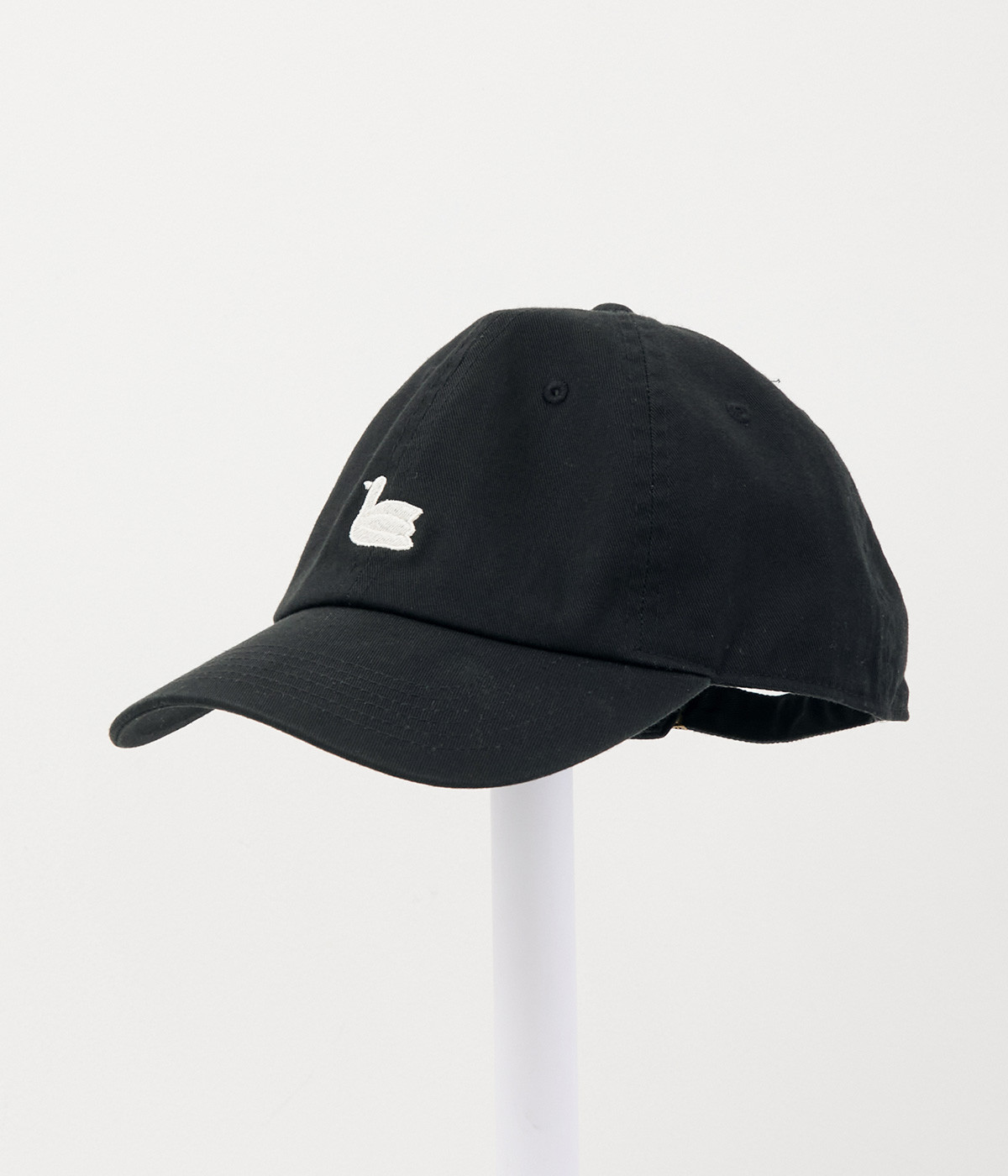 スワン刺繍キャップ(ブラック-ONESIZE)