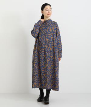 ビエラユーカリプリントスタンドカラーワンピース(キャメル-F)