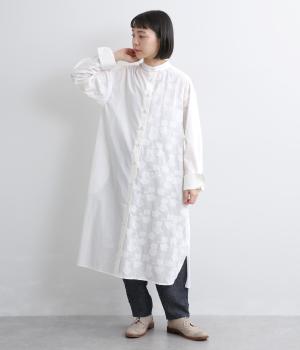 タイプライターmiscスタンドカラー後ろ天竺チュニックシャツ(オフホワイト-F)