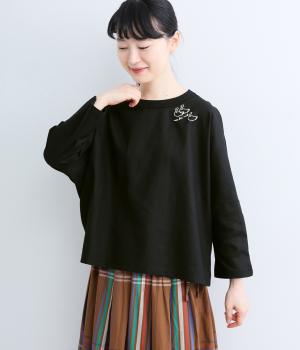 Cloche スワン刺繍布帛9分袖カットソー（ブラック・M）