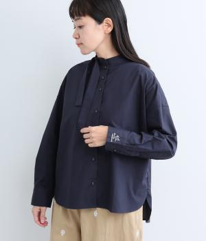 ボー付きスタンドカラーシャツ（ネイビー・M）