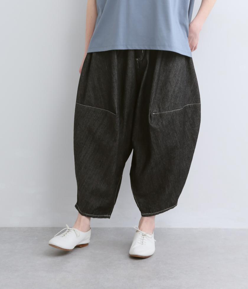 ブラックデニムポインテッドパンツ