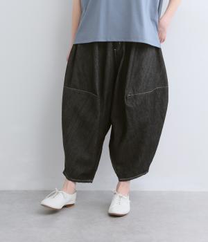 ブラックデニムポインテッドパンツ