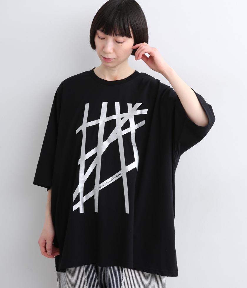 ラインプリントTシャツ