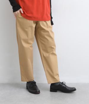 テーパードパンツ