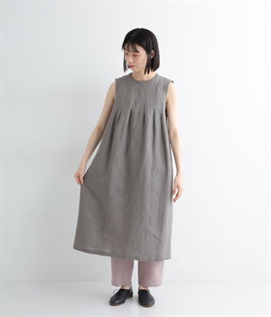 コットンリネン天日干しタックノースリーブワンピース(グレー-ONESIZE)