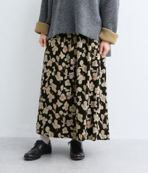 ビエラ起毛花柄Aラインスカート（クロ・ML）
