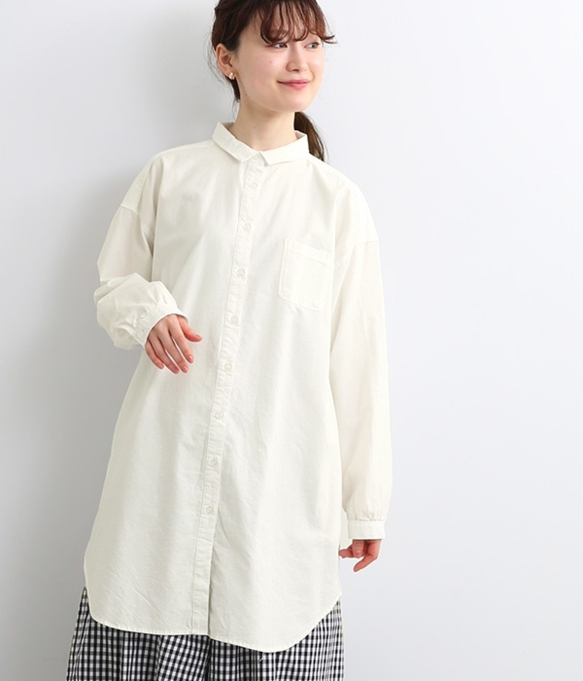 製品染めコットンオックスシャツチュニック(アイボリー-ONESIZE)