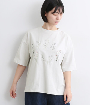 コットン ドロップショルダー花柄刺繍Tシャツ(アイボリー-ONESIZE)