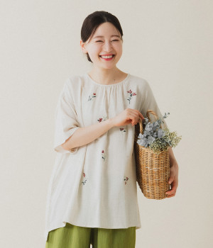 フラワークロスステッチ 5分袖チュニック(ナチュラル-ONESIZE)