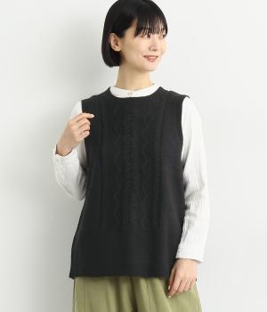 編み柄入り後ろレイヤード布帛コンビ釦開きニットベスト(ブラック-F)