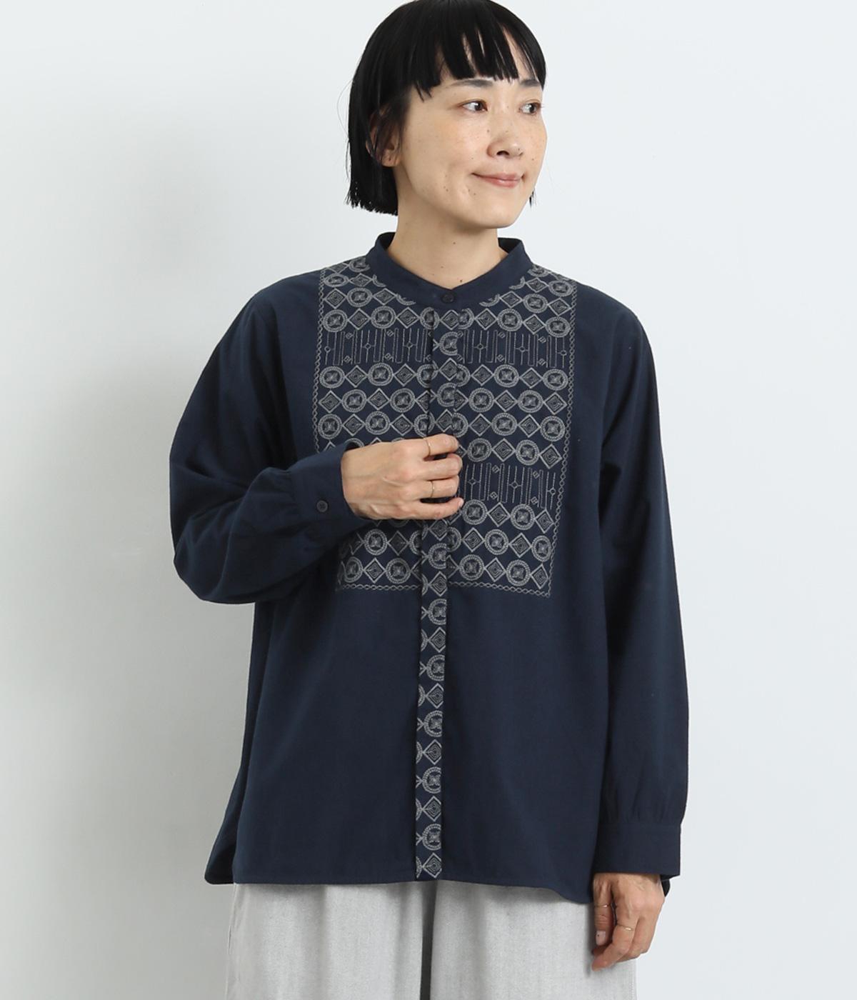 コットンフランネル配色パネル刺繍ブラウス(ネイビー-F)