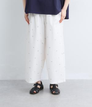 コットンサッカー　ミニ草花柄プリント9分丈ゆるカーブパンツ(アイボリー-ML)