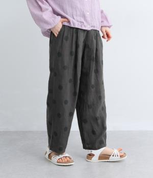 【cloudnine pure】リネンランダムドットプリント　9分丈ワイドテーパードパンツ(チャコール-F)