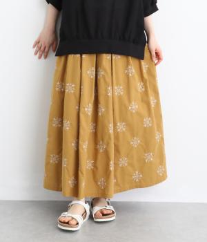 総刺繍タックフレアスカート(マスタード-ML)