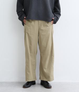 タテスラブバルーンテーパードパネル切替カーブパンツ（ダークベージュ・ML）